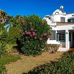 Nesha Paradise Nyaraló Tavira