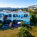 Nesha Paradise * Tavira
