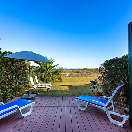 Vakantiehuis Nesha Paradise