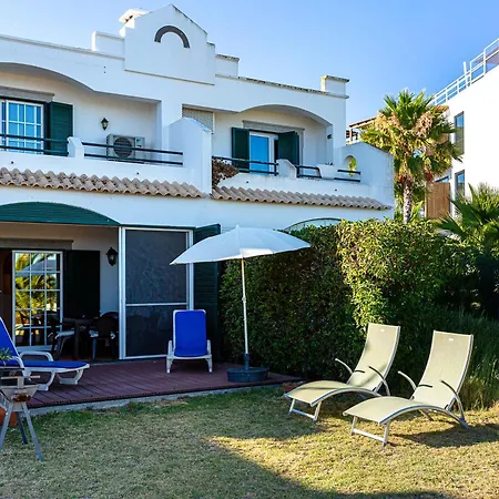 Nesha Paradise Tatil Evi *